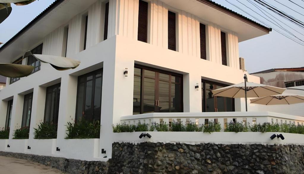 Baan Nan Hotel Exterior foto